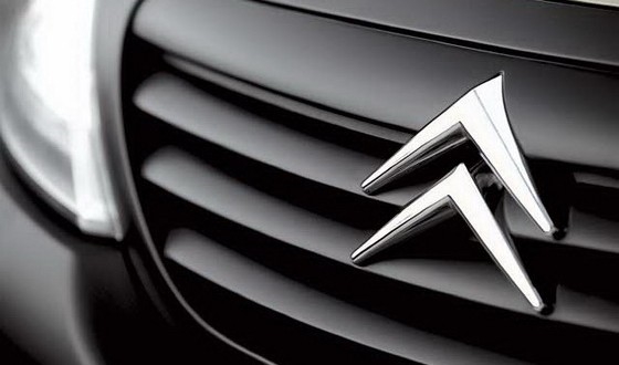 Citroën logo on the car